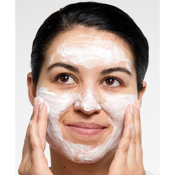 clinique all about clean rinse-off foaming face cleanser - Picture 7 of 7